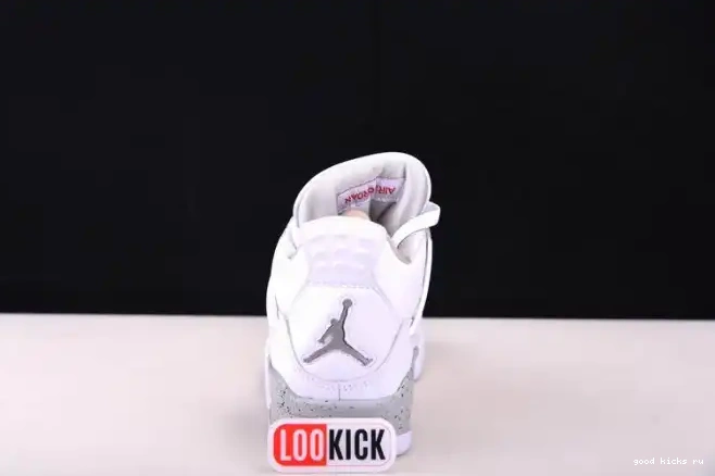 Jordan (2021) CT8527-100 White Oreo Retro 4 0526